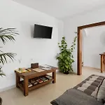 Casa Carla 度假居 *
